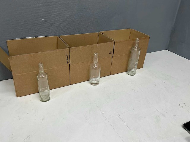 Glazen fles (18x) - afbeelding 3 van  9