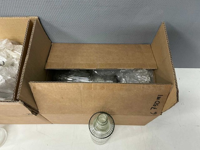 Glazen fles (18x) - afbeelding 7 van  9