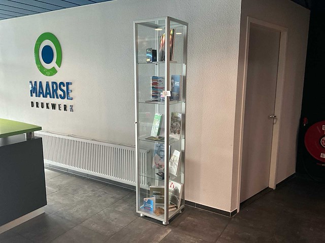 Glazen kast - afbeelding 1 van  2
