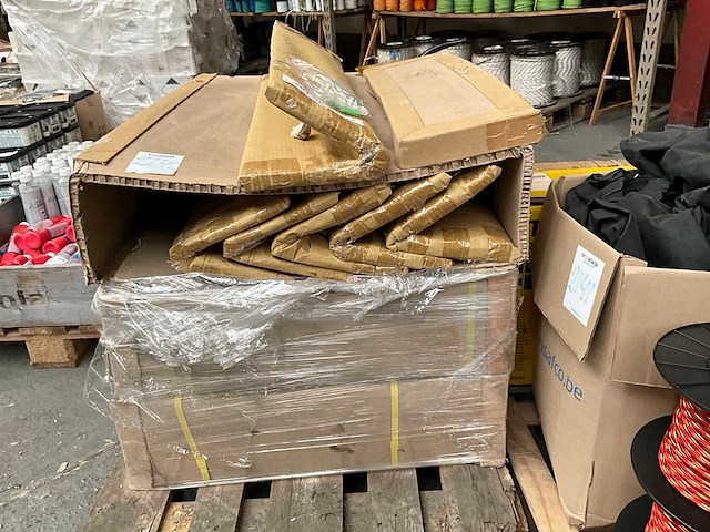 Glazen schap (18x) - afbeelding 5 van  5