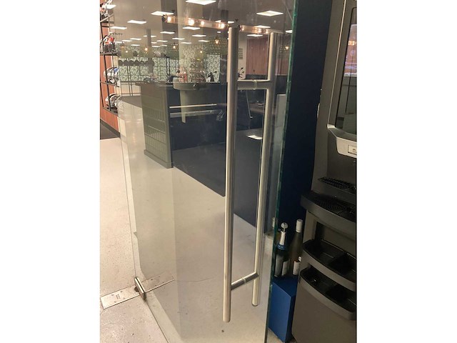 Glazen scheidingswand met 2 loopdeuren - afbeelding 3 van  12