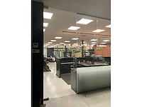 Glazen scheidingswand met 2 loopdeuren - afbeelding 5 van  12