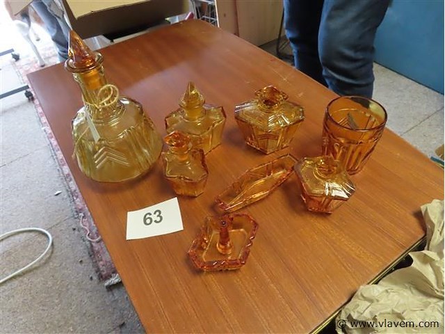 Glazen toiletstel 8-delig - afbeelding 1 van  3