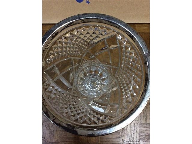 Glazen vaas ( kristal?) - afbeelding 3 van  4