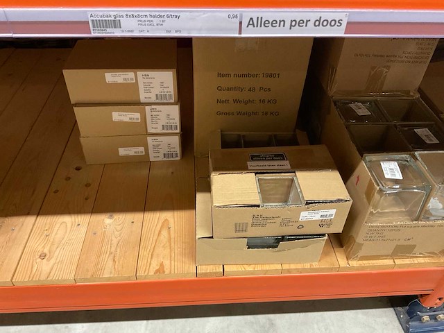 Glazen vazen, bakken, schalen - afbeelding 13 van  23