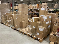 Glazen vazen, cilinders - afbeelding 1 van  25