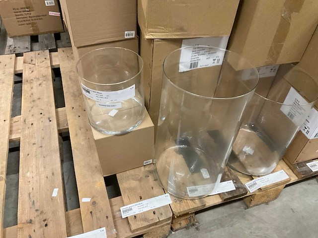 Glazen vazen, cilinders - afbeelding 23 van  25