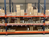 Glazen vazen, potten, cilinders - afbeelding 1 van  22