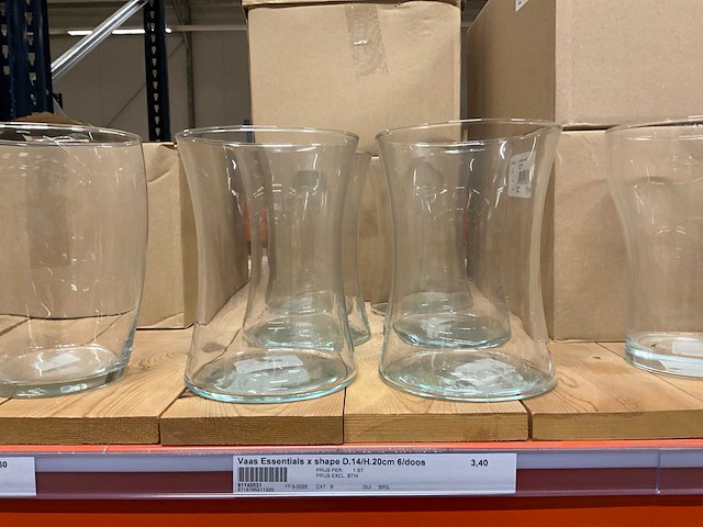 Glazen vazen, potten, cilinders - afbeelding 20 van  22