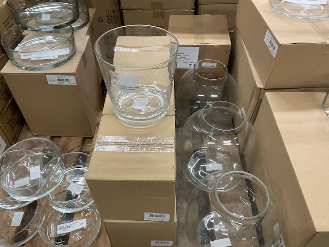 Glazen vazen, schalen - afbeelding 9 van  27