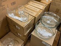 Glazen vazen, schalen - afbeelding 18 van  27