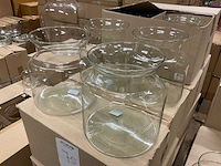 Glazen vazen, schalen - afbeelding 22 van  27