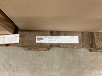 Glazen vazen, schalen - afbeelding 26 van  27