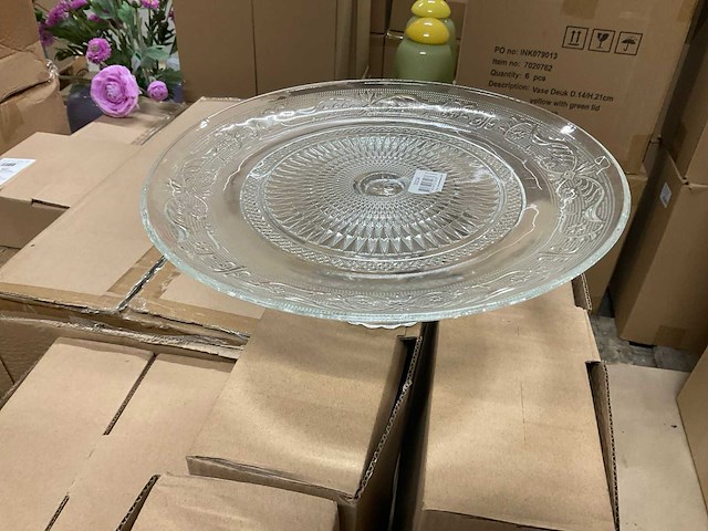 Glazen vazen, taartplateau’s - afbeelding 2 van  17