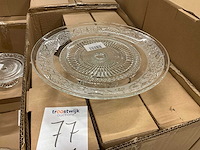 Glazen vazen, taartplateau’s - afbeelding 5 van  17