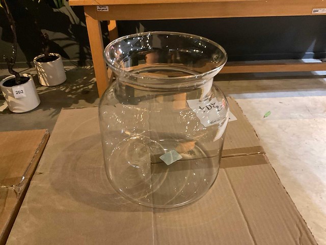 Glazen vazen - afbeelding 6 van  6