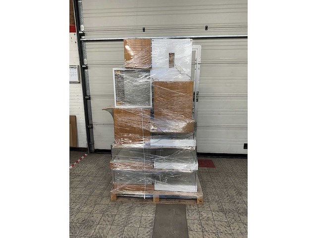 Glazen vitrine met verlichting (10x) - afbeelding 1 van  10