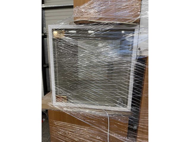 Glazen vitrine met verlichting (10x) - afbeelding 6 van  10