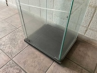 Glazen vitrinekast - afbeelding 2 van  2