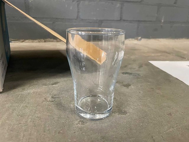 Glazen - afbeelding 3 van  3