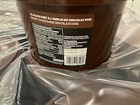 Glazuur met donkere chocolade gebruiksklaar 3kg (144x) - afbeelding 3 van  3