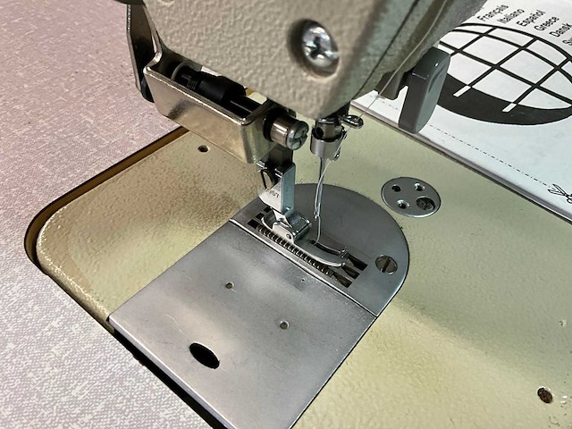 Global 3200h-aut naaimachine - afbeelding 7 van  13
