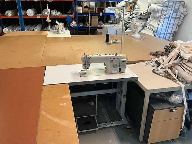 Global 3900 aut naaimachine - afbeelding 2 van  9