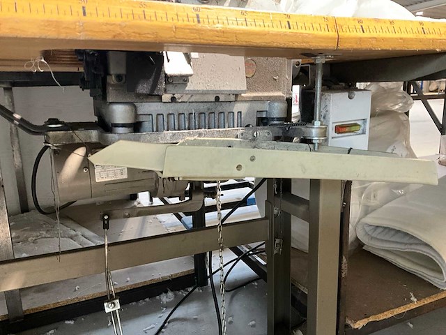 Global ov-636-555 industriële naaimachine - afbeelding 4 van  6