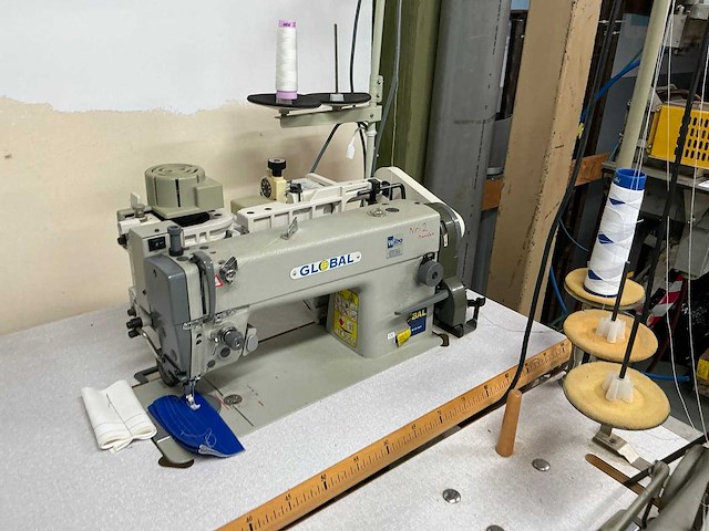 Global / pfaff industriële naaimachine (2x) - afbeelding 5 van  7