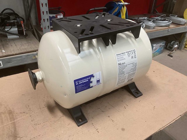 Global water solutions pwb-20lh expansievat - afbeelding 2 van  5