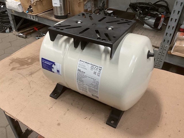 Global water solutions pwb-20lh expansievat - afbeelding 4 van  5