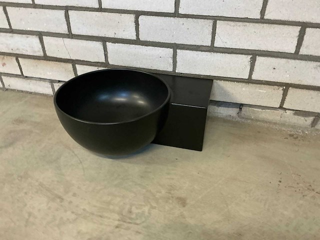 Globo - te040ar - hoekfontein 40 x 32 cm - afbeelding 1 van  7