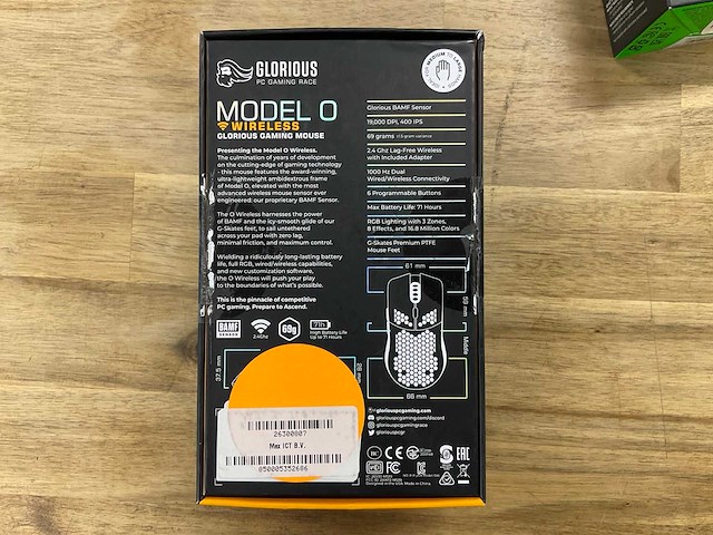 Glorious model o gamingmouse - afbeelding 2 van  2