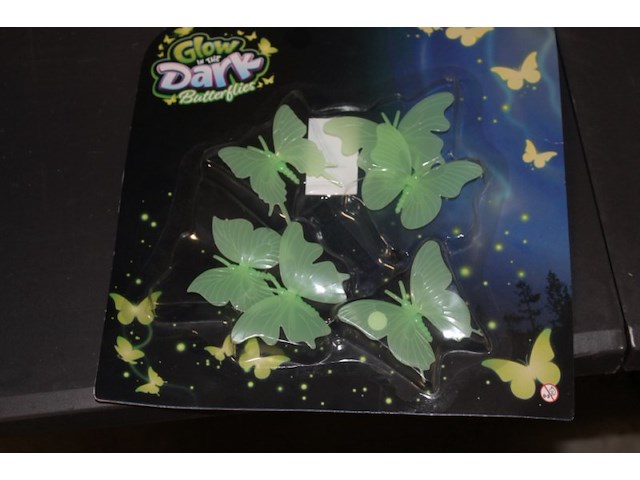 Glow in the dark muursetje vlinder en dino mix gelerd 2 stuks in b13 - afbeelding 3 van  5