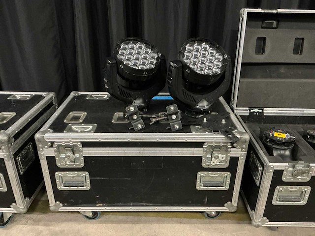Glp - impression x4 - led moving heads (4x) - afbeelding 1 van  6