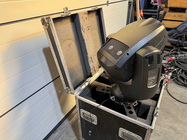 Glp - spot one - moving head (2x) - afbeelding 7 van  7