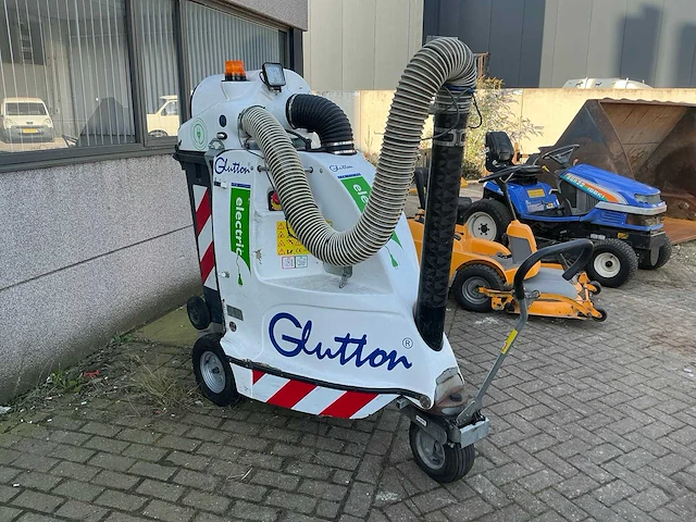 Glutton collect 2411 electric industriële blad & afval stofzuiger - afbeelding 1 van  13