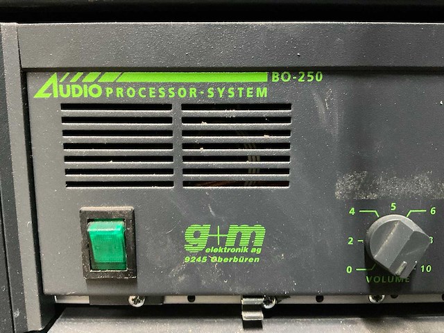 G+m elektronic bo-250 versterker met flightcase (3x) - afbeelding 2 van  7