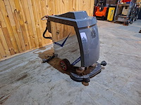 Gmbh - 71 bf 72 esa - zelfrijdende veegmachine - afbeelding 2 van  6