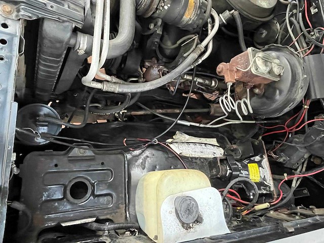 G.m.c. - 1987 - suburban sierra classic 2500 2wd - hll-52-j - afbeelding 25 van  36