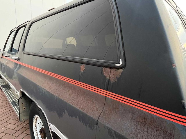 Gmc - 1987 - suburban sierra classic 2500 2wd - personenauto - afbeelding 14 van  14