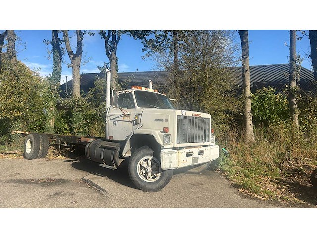 Gmc - brigadier 2takt diesel - vrachtwagen - afbeelding 10 van  11