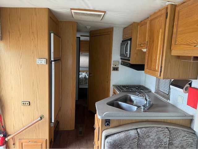 G.m.c. - winnebago - automaat - suncruiser - v8 - camper- 1996 - afbeelding 16 van  67