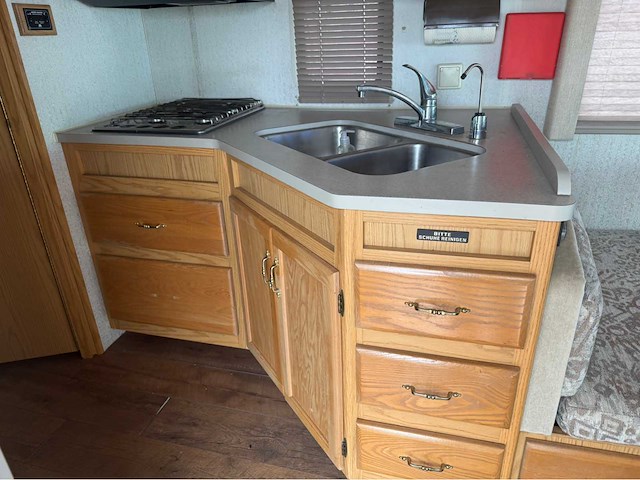 G.m.c. - winnebago - automaat - suncruiser - v8 - camper- 1996 - afbeelding 19 van  67