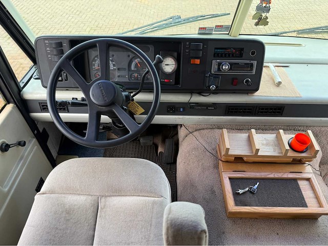 G.m.c. - winnebago - automaat - suncruiser - v8 - camper- 1996 - afbeelding 37 van  67