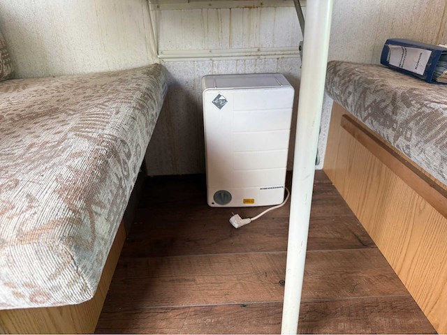 G.m.c. - winnebago - winnwbago icg29rq - camper- 1996 - afbeelding 33 van  56