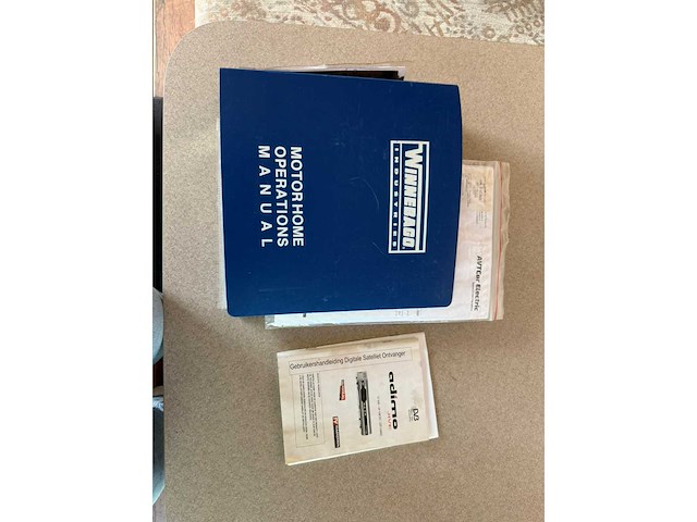 G.m.c. - winnebago - winnwbago icg29rq - camper- 1996 - afbeelding 52 van  56