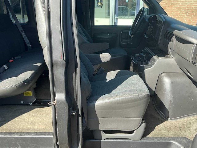 Gmc savanna chevrolet express bedrijfsbus - afbeelding 11 van  64