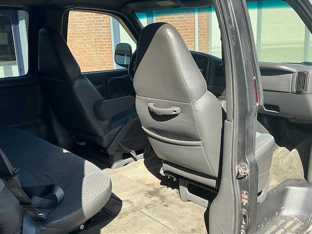 Gmc savanna chevrolet express bedrijfsbus - afbeelding 8 van  64