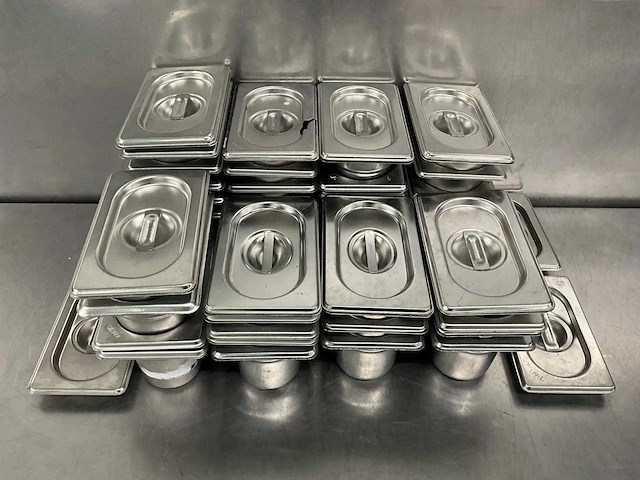 Gn 1/9 - partij rvs gastronormbakken - afbeelding 1 van  2